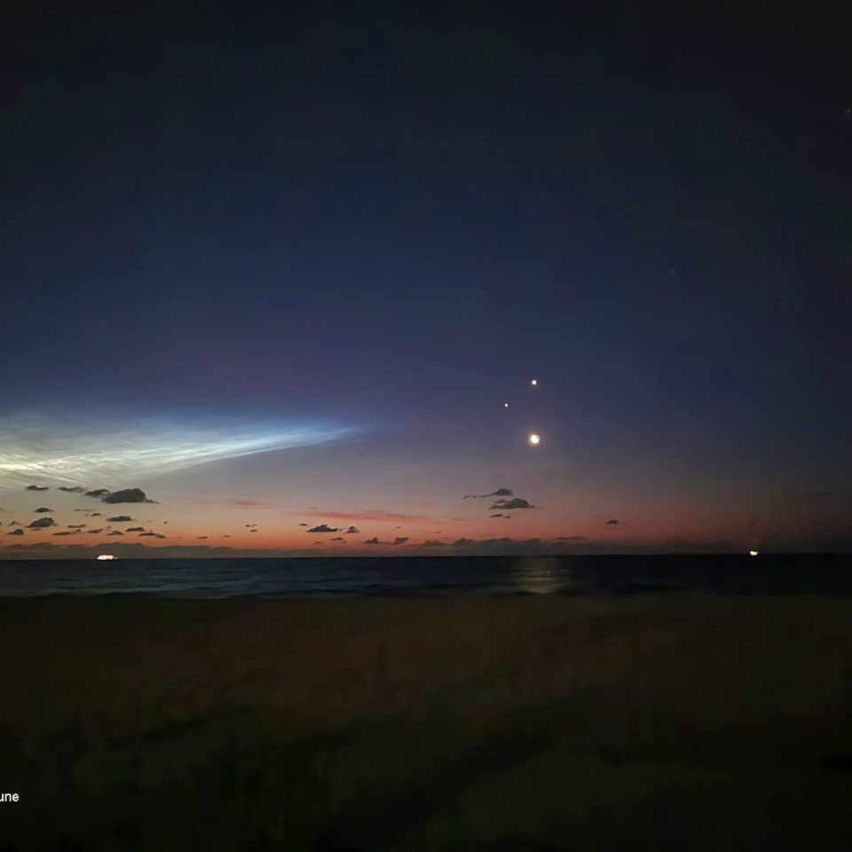 https://rogermenard.ca/project/nuage-noctulescent